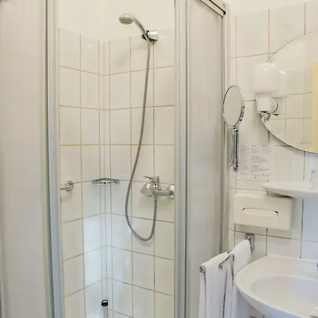 Hotel Zur Alten Oder- Frankfurt-Oder 3*